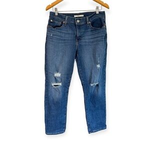 Levi’s Women’s Distressed High Rise Boyfriend Jean Size 29